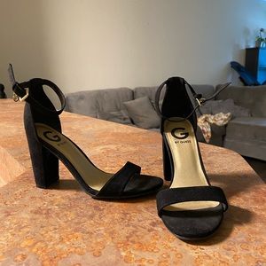 Guess black heels gold detail